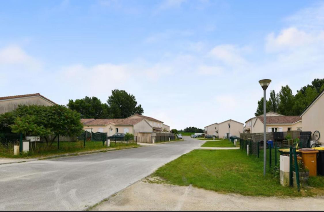 Chambre Zen Saint-Medard-de-Guizieres Экстерьер фото